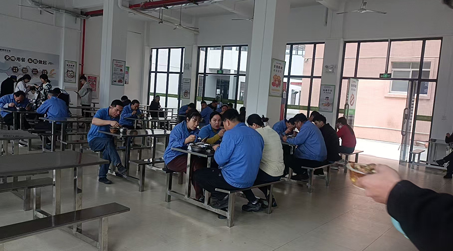 金環(huán)食堂，美味與關(guān)懷的港灣