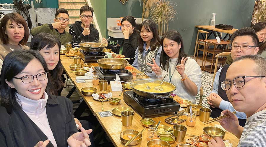 寒冬暖心！金環(huán)電器銷售部組織火鍋團(tuán)建沖刺2022